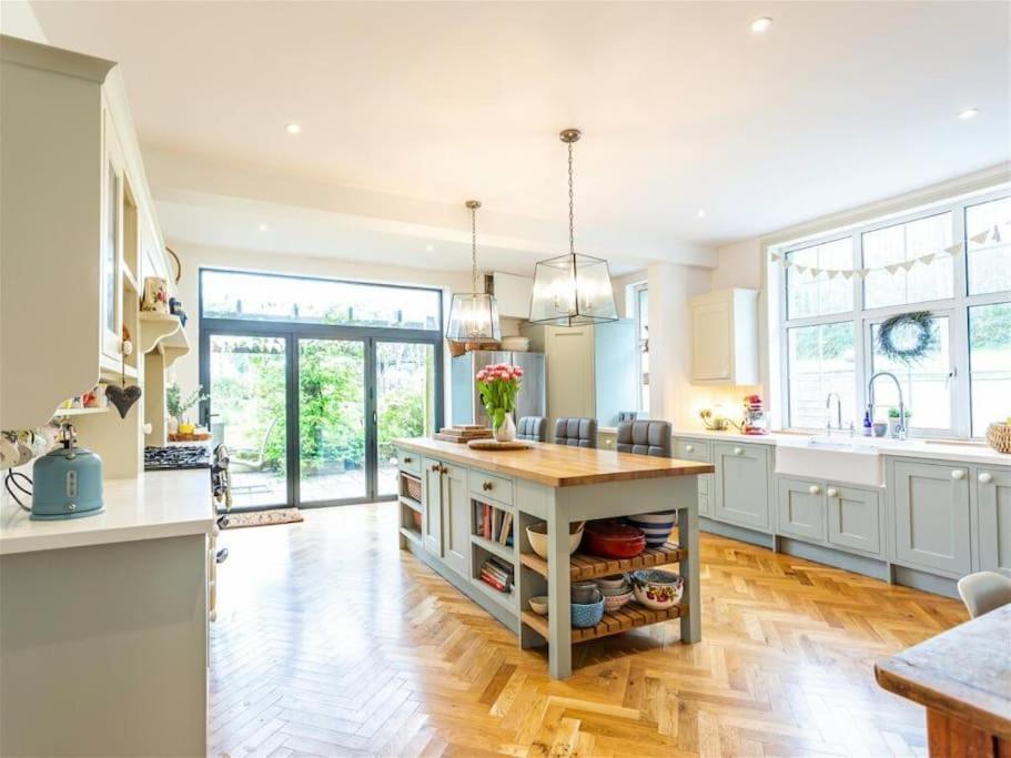 Henstridge House Ilfracombe