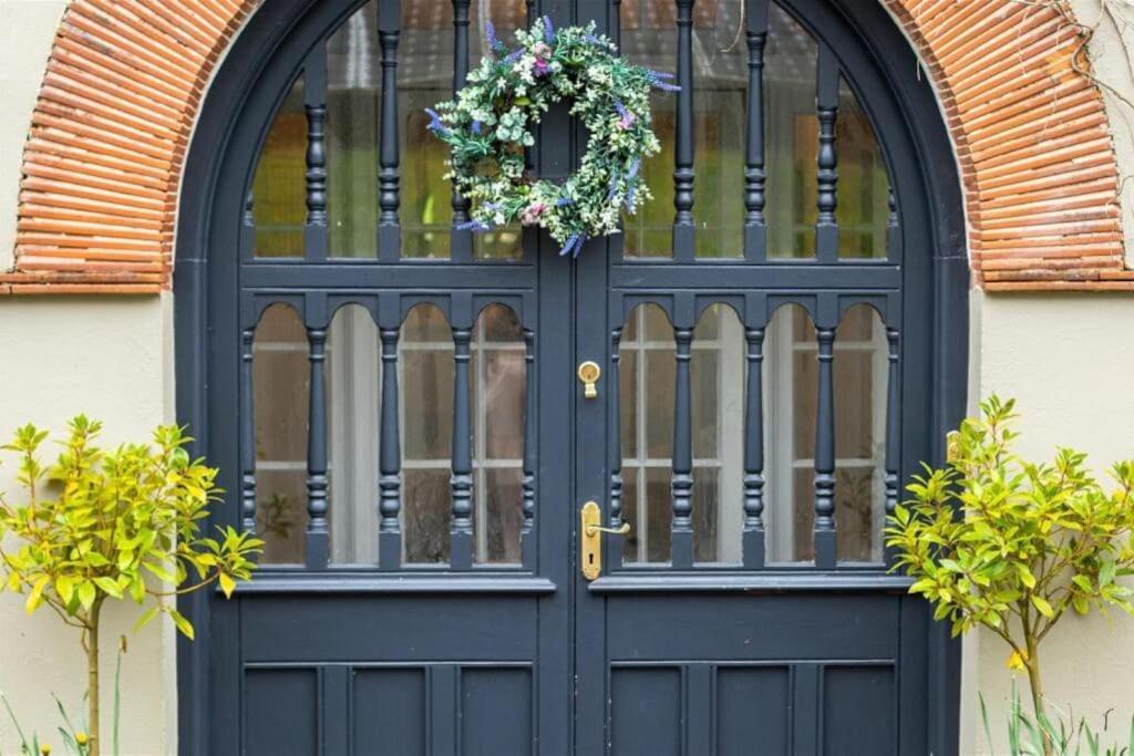 Henstridge House *